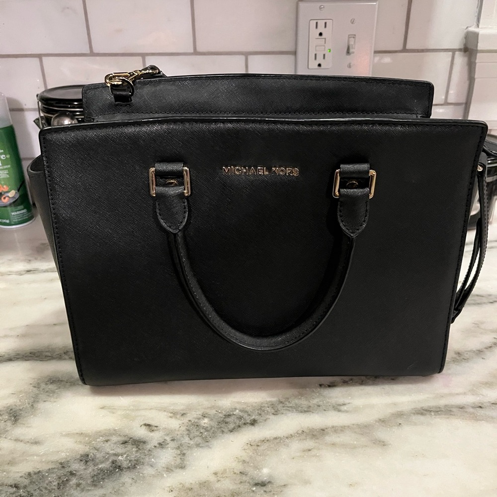 Michael Kors Classic Selma Black Satchel